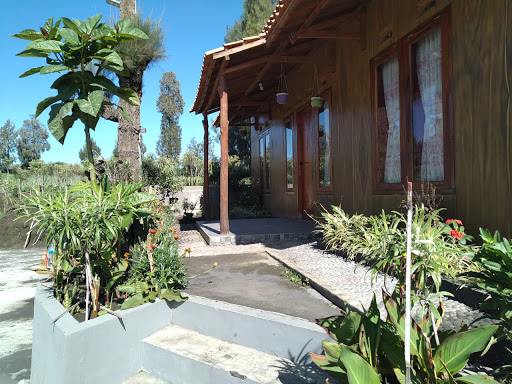 Paket Liburan 2 Hari 1 Malam / Surabaya - Bromo - Tumpak Sewu 5 Villa Seruni Poin2 Gunung Bromo 1