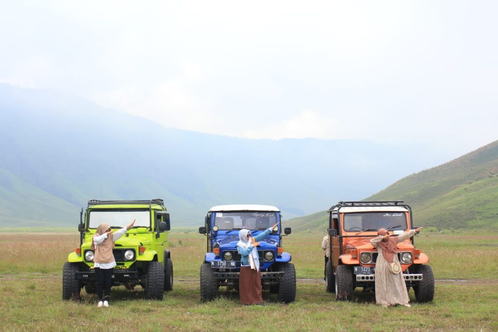 Paket Midnight Sunrise Bromo Surabaya - Bromo / Group Ibu Devi Banjarmasin 7 Ibu Devi Banjarmasin 10